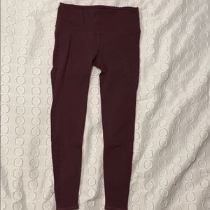 SOLD Lululemon Reveal 7/8 Leggings